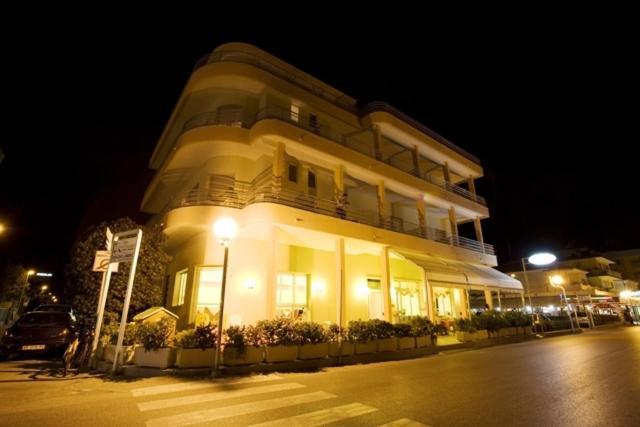 Albergo Villa Mauri Ρίμινι Εξωτερικό φωτογραφία