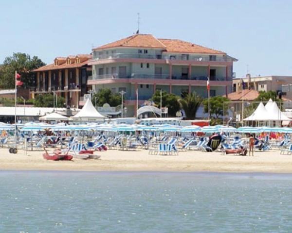 Albergo Villa Mauri Ρίμινι Εξωτερικό φωτογραφία